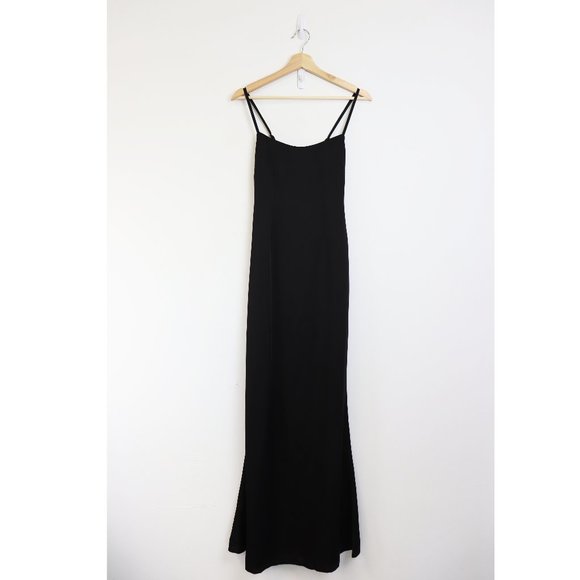 Revolve Dresses & Skirts - Revolve Square Neck Cross Strap Trumpet Maxi Gown